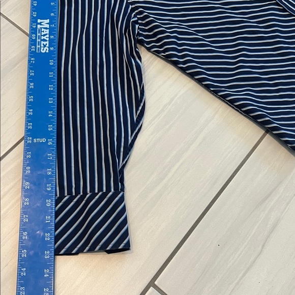 Haggar Enterprise Men’s Navy and White Striped Button Down Dress Shirt - Size L - Picture 7 of 9